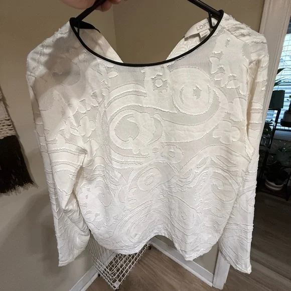 Loft White Textured blouse with Black Drawstrings - Picture 3 of 3